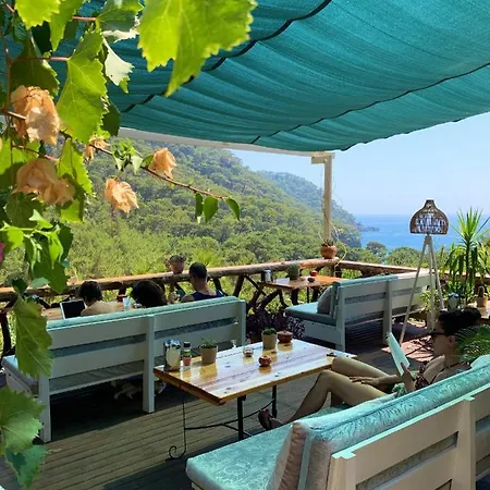 Üdülőpark Turan Hill Lounge 4*